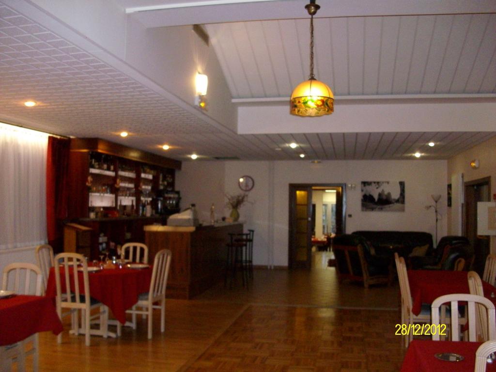 Au Logis Des Ours Belfort Nord Offemont Esterno foto