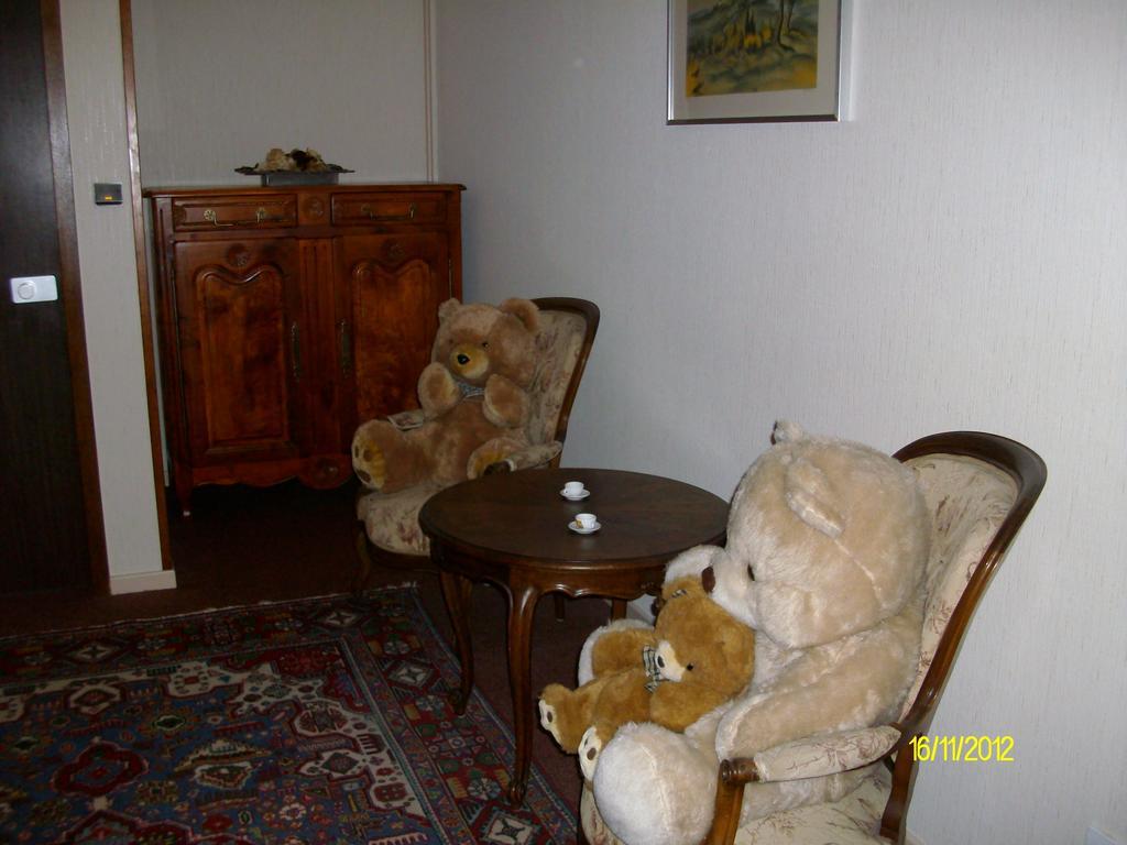 Au Logis Des Ours Belfort Nord Offemont Esterno foto